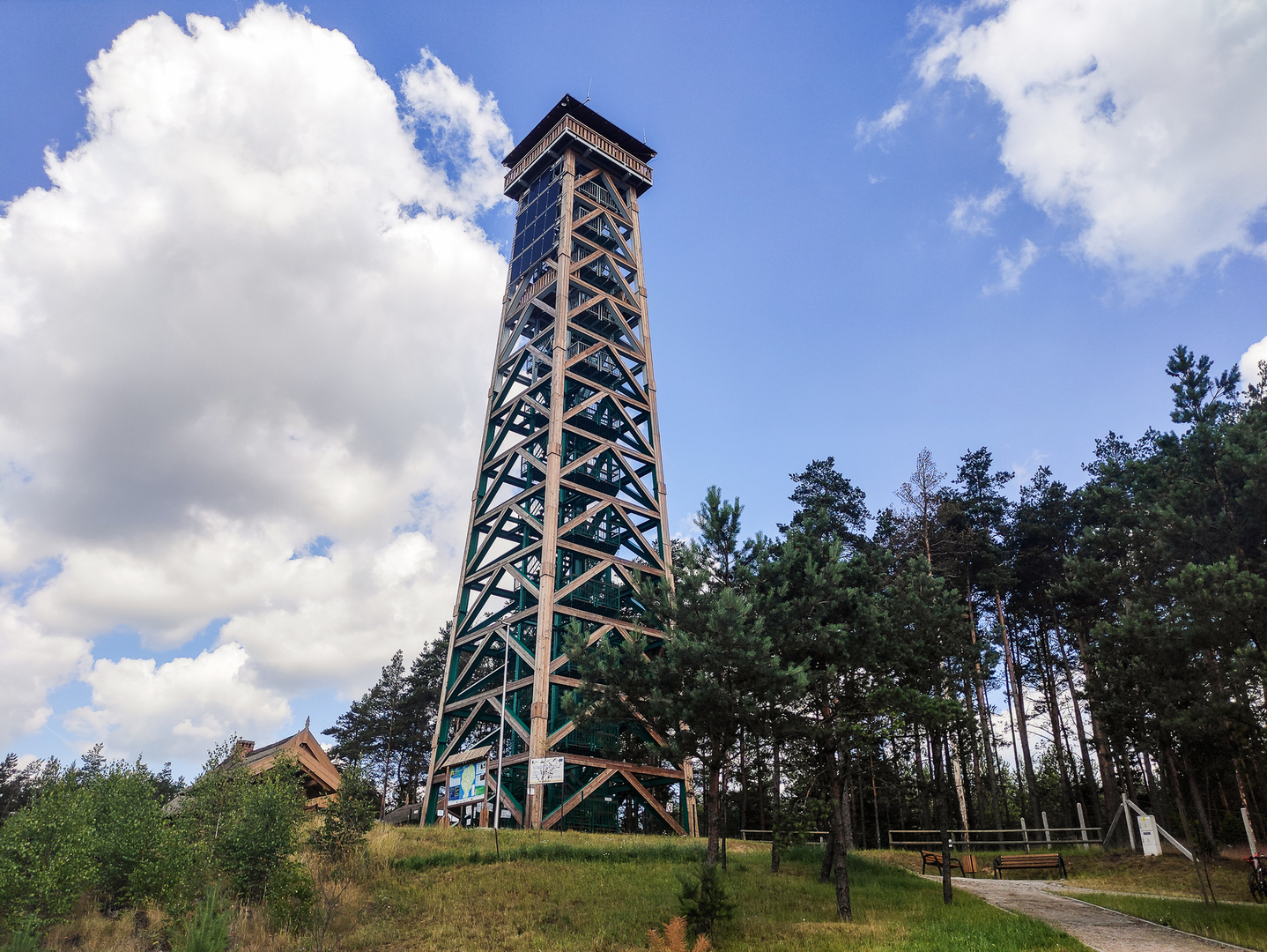 Komunikat wieża widokowa w Przytarni 