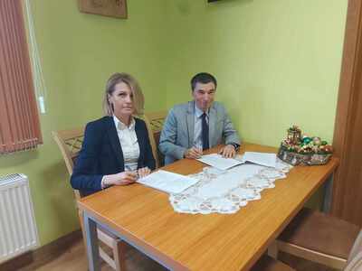 Podpisanie umowy na budowę mola w Wielu