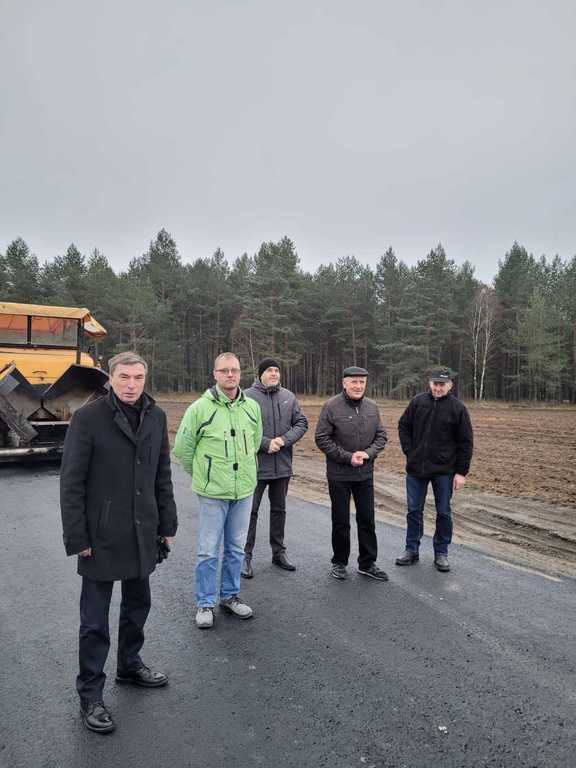 W Zamościu zrealizowano kolejny etap budowy drogi asfaltowej.