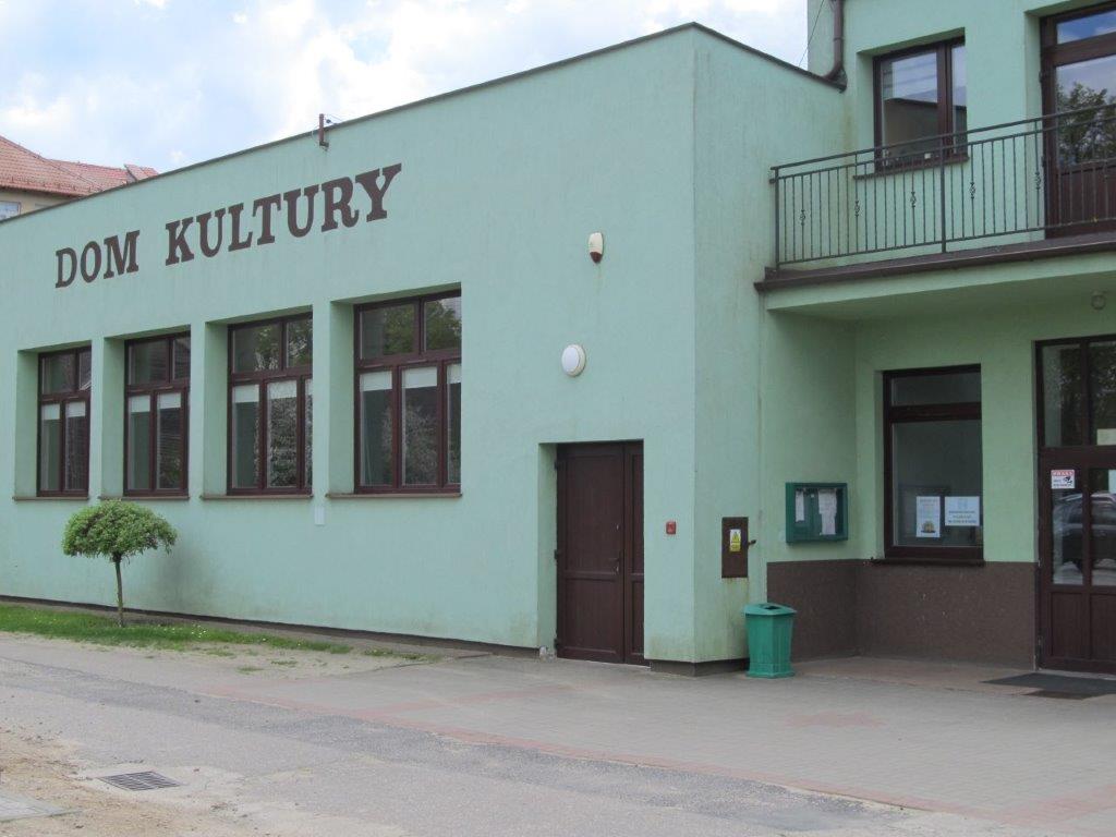 Budynek Domu Kultury w Karsinie 