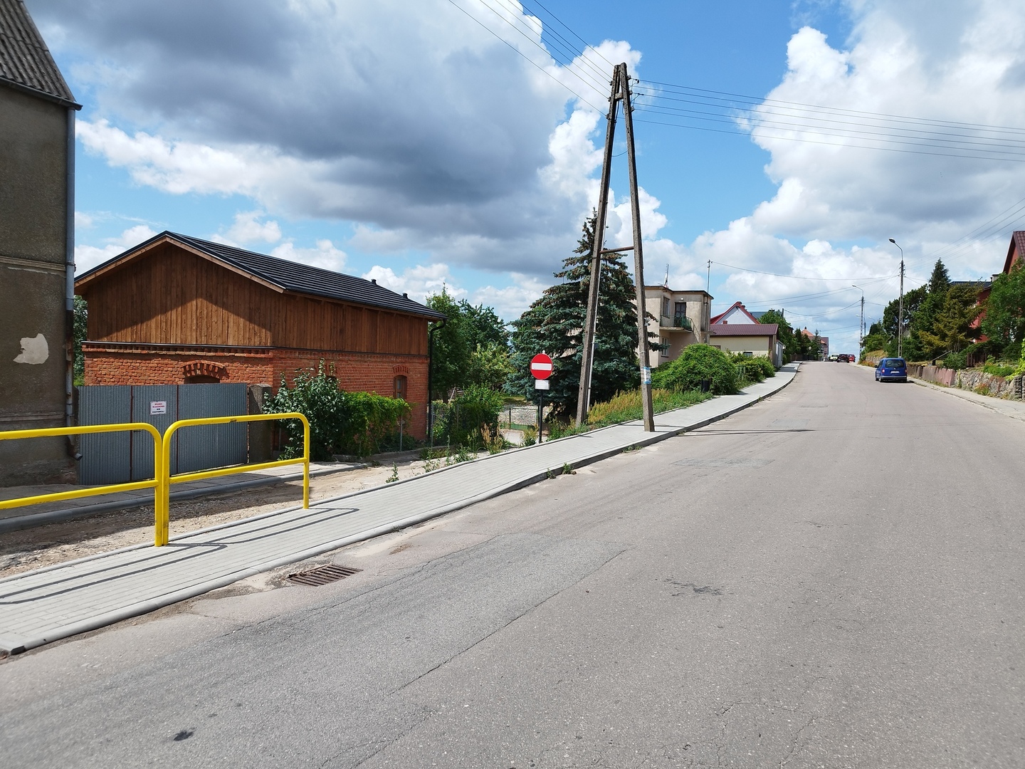 nowe chodniki w miejscowości Wiele 