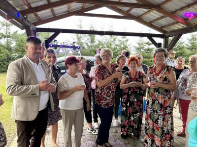 Uczestnicy 7. Pikniku Seniorów w Borkowie w dniu 26 lipca 2024 r.