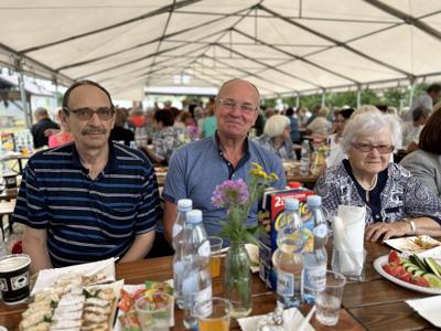 Uczestnicy 7. Pikniku Seniorów w Borkowie w dniu 26 lipca 2024 r.