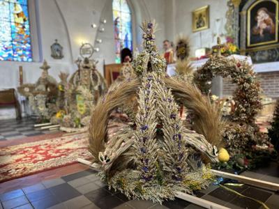 Wieńce podczas Dożynek Gminnych 2024 w Malechowie
