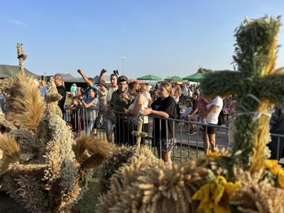 Wieńce podczas Dożynek Gminnych 2024 w Malechowie