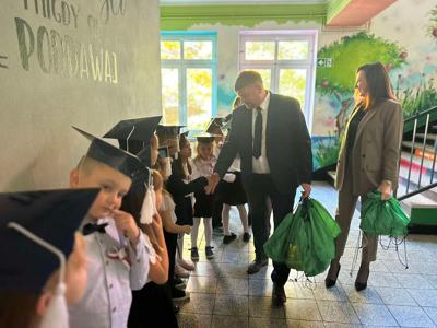 Wójt Gminy Malechowo wita sie z dziećmi