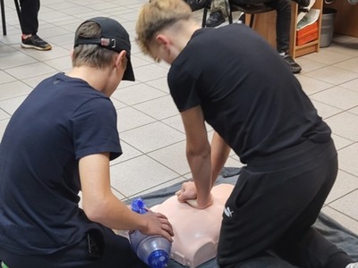  Ćwiczenia z resuscytacji krążeniowo-oddechowej