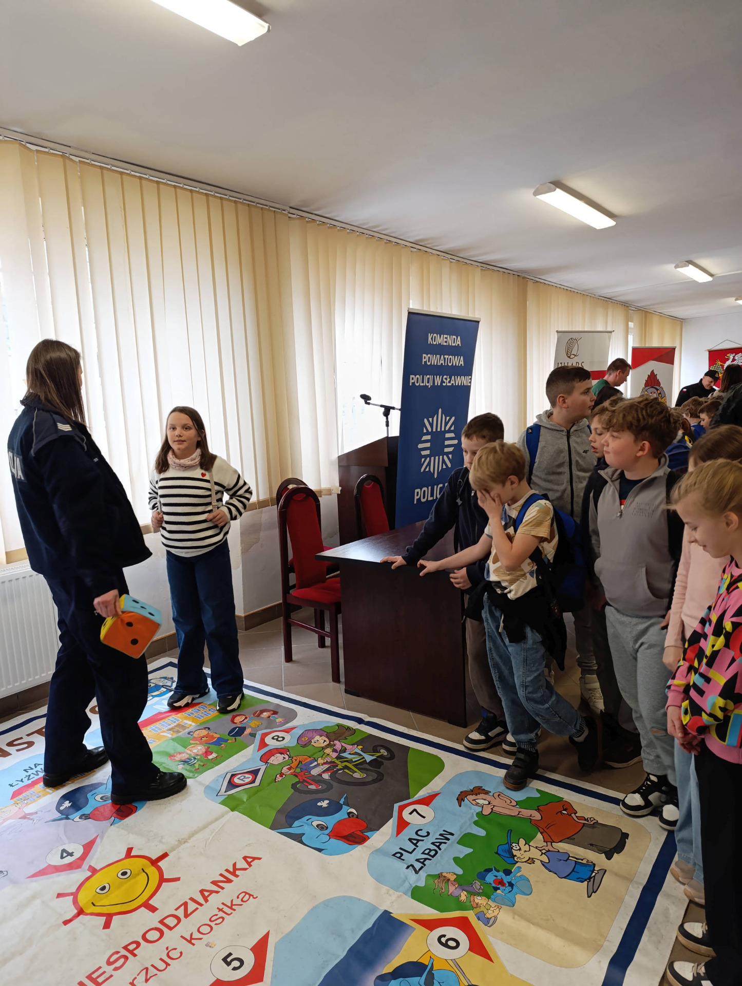 Uczniowie uczestniczący w dniach otwartych