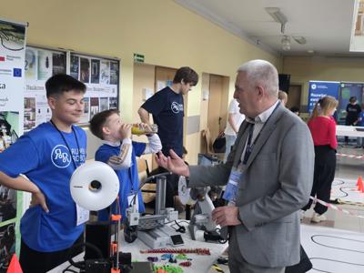 Uczniowie z Malechowa na Ogólnopolskim Turnieju Robotów w Słupsku