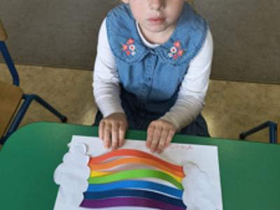 Wykonywanie prac manualnych przez przedszkolaków