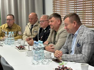 Przekazanie zestawu ratownictwa przedlekarskiego jednostkom Ochotniczej Straży Pożarnej w Pękaninie oraz Postominie.