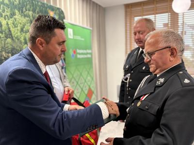 Przekazanie zestawu ratownictwa przedlekarskiego jednostkom Ochotniczej Straży Pożarnej w Pękaninie oraz Postominie.