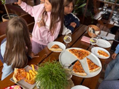 Wypad na pizze w ostatni dzień zajęć wakacyjnych