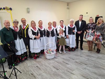 Zespół ludowy biorący udział w konkursie