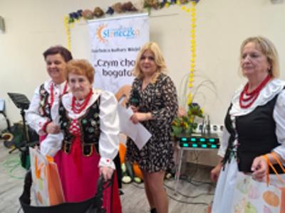 Zespół ludowy biorący udział w konkursie
