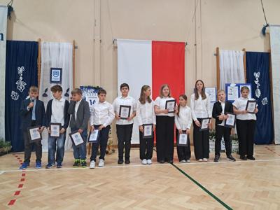 Życzenia dla pracowników szkoły od klasy piątej