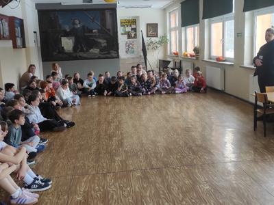 Spotkanie z inspektorem Ochrony Zwierząt w ZS Ostrowi