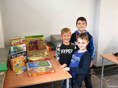 Zdjęcie przedstawia wychowanków Świetlicy Kultury w Malechowie.