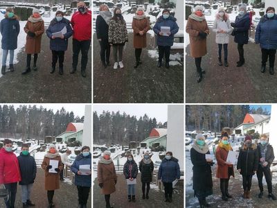 Kolaż zdjęć stypendystów ze Szkoły Podstawowej w Lejkowie wraz z dyrektor placówki, wychowawcami i rodzicami dzieci. 