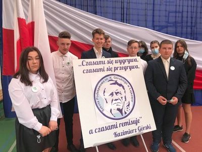 Ósmoklasiści ze Szkoły Podstawowej im. Kazimierza Górskiego w Lejkowie.