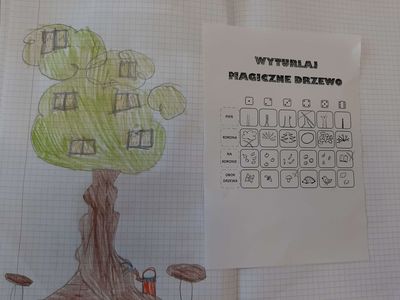 Prace pierwszaków z Malechowa - wyturlaj magiczne drzewo. 