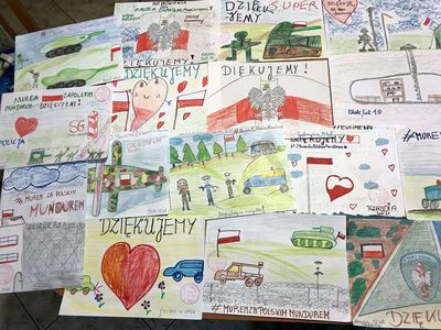 Prace plastyczne wykonane przez Dzieci ze Szkoły Podstawowej Podstawowej.