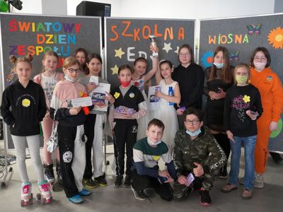 Uczestnicy Mam Talent w Zespole Szkolno - Przedszkolnym w Malechowie.