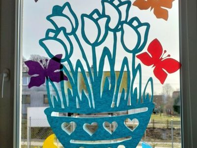 Tulipany wykonane przez dzieci z Placówki Wsparcia Dziennego w Kusicach.