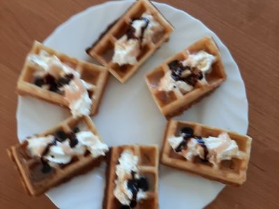 Gofry przygotowane przez dzieci z Przystaw.