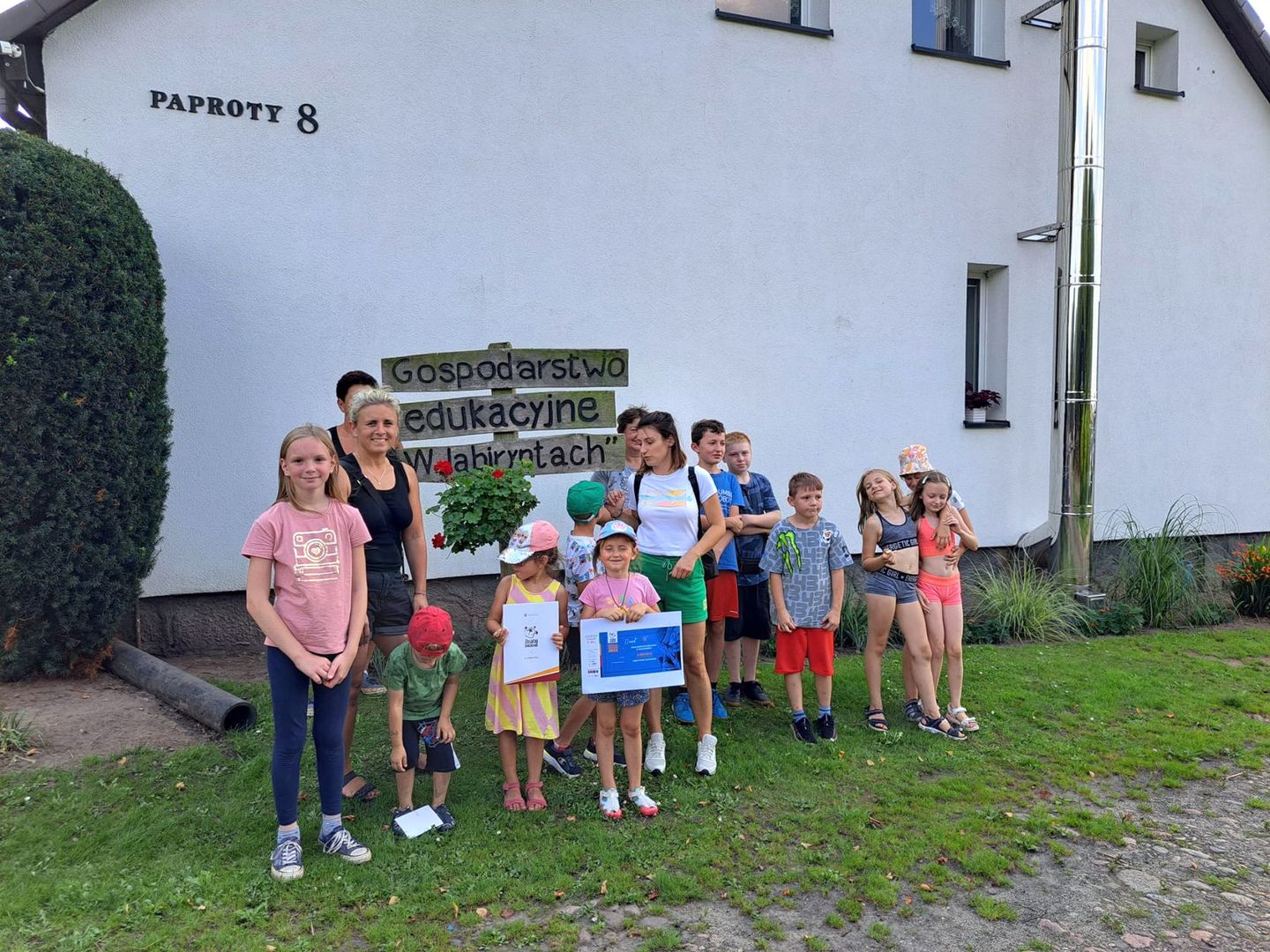 Mieszkańcy Malechówka w Gospodarstwie Edukacyjnym Labirynty w ramach projektu "Działaj Lokalnie 2022". 