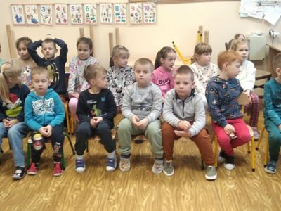Grupa przedszkolaków z Ostrowca.