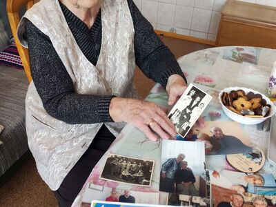 Mieszkanka gminy Malechowo wspomina minione lata. 