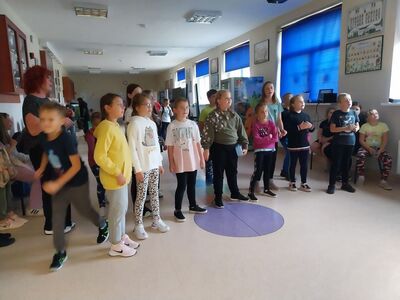 Muzyczna przerwa dla uczniów.