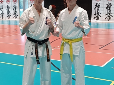 Od lewej sensei Michał Bączyk oraz podopieczny Bartłomiej Podbereżny.