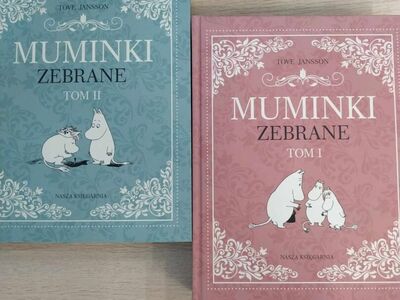 Zdjęcie przedstawia dwie książki - Muminki Zebrane Tom I i Tom II.