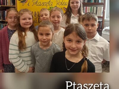Uczniowie biorący udział w konkursie w kategorii Ptaszęta.