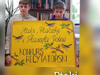 Uczniowie biorący udział w konkursie w kategorii Ptaki.