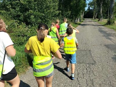 piesza wycieczka na lody
