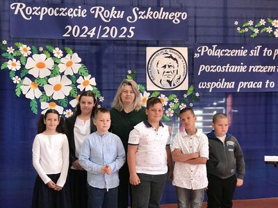klasa III z wychowawcą p. Żanetą Strzelecką