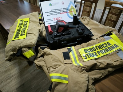 Jednostka OSP Malechowo doposażona o kamerę termowizyjną i 2 ubrania specjalne.