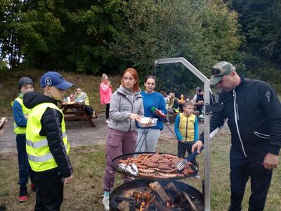 Rodzice przygotowali poczęstunek.