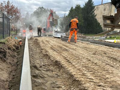 Przebudowa dróg wraz z wymianą sieci i budową energooszczędnego oświetlenia w popeegerowskiej miejscowości Kosierzewo
