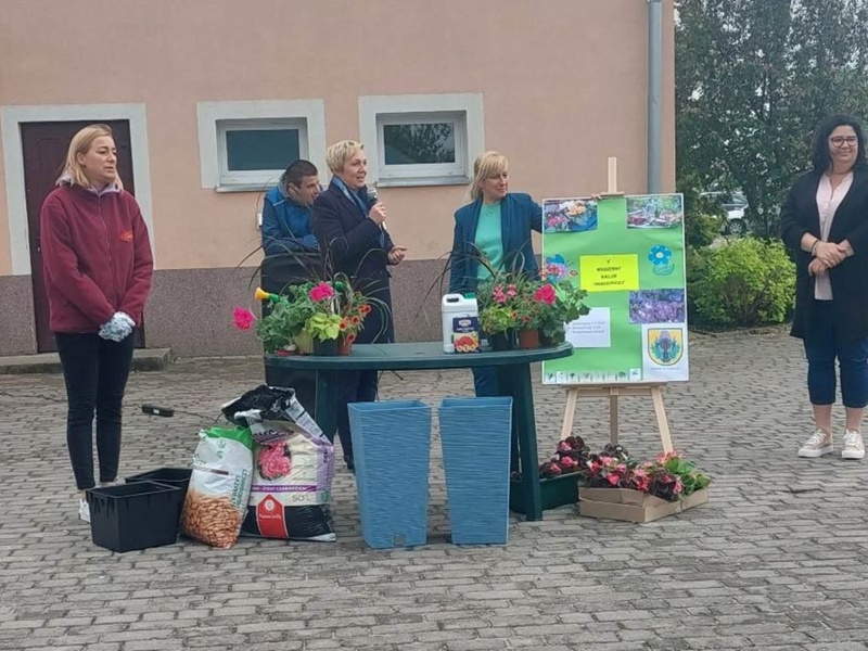 Powitanie przybyłych na spotkanie gości.