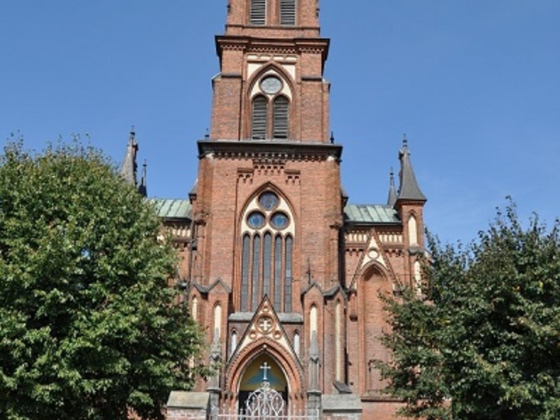 Kościół w Gościeradowie widok frontowy