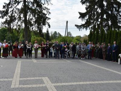Zdjęcie ze Święta Konstytucji w gminie Gościeradów