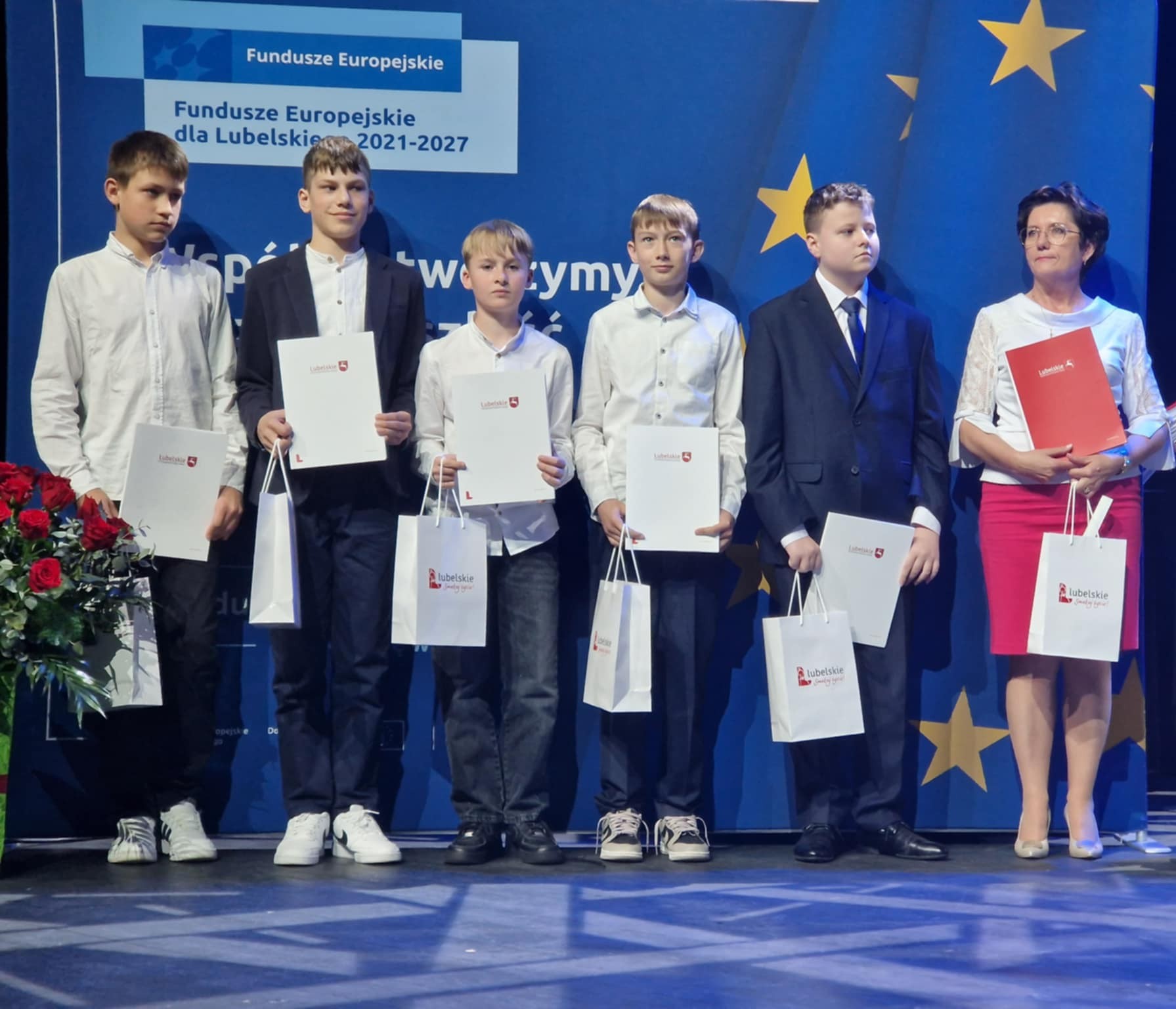 Zdjęcie z uroczystej gali rozdania stypendii Marszałka Województwa Lubelskiego