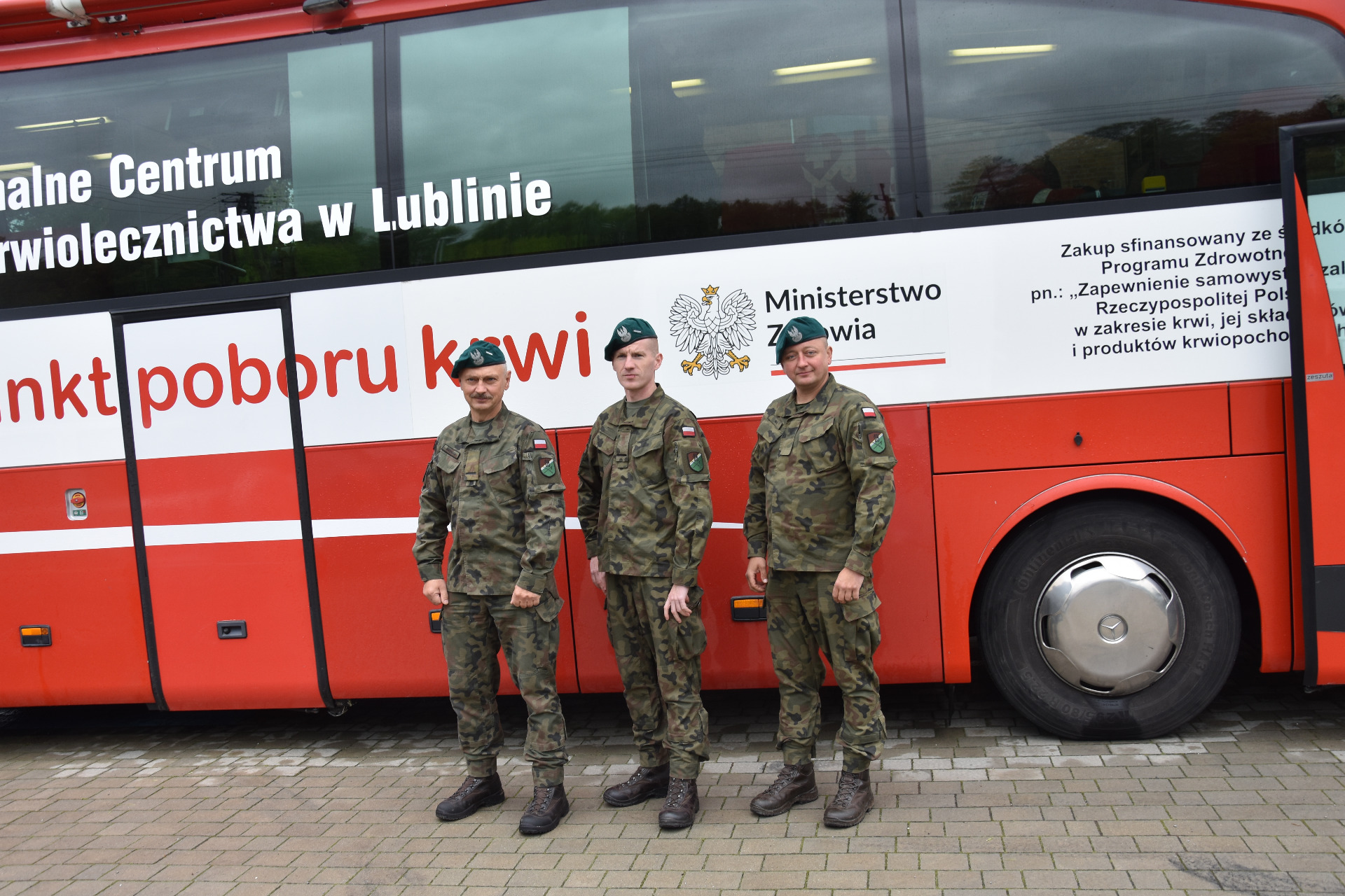 Zdjecie z akcji kwiodawstwa w gminie Gościeradów