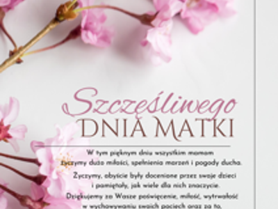 Zdjęcie z kwiatami i życzeniami z okazji Dnia Matki