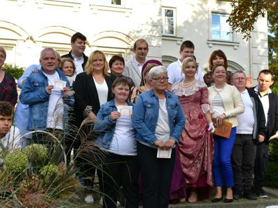 Zdjęcie uczestników Narodowego Czytania w Gościeradowie