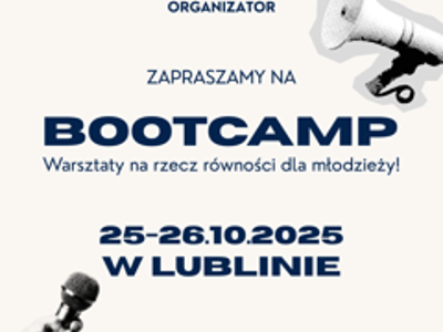 Zdjęcie plakatu z mikrofonem i głośnikiem dotyczący warsztatów dla młodzieży